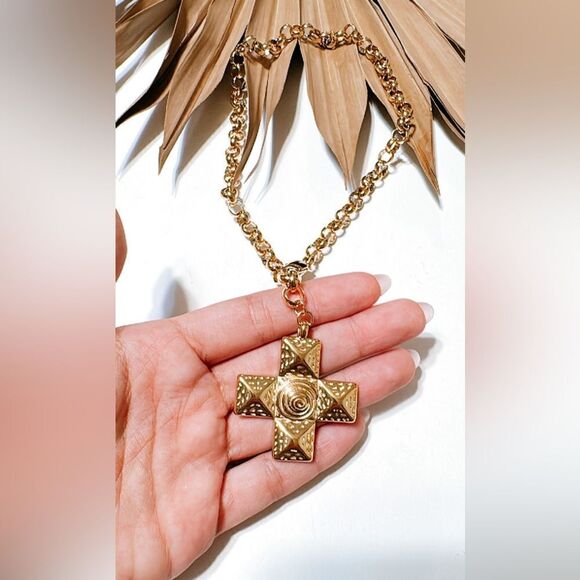 Vintage cross necklace #1173 - Picture 6 of 6